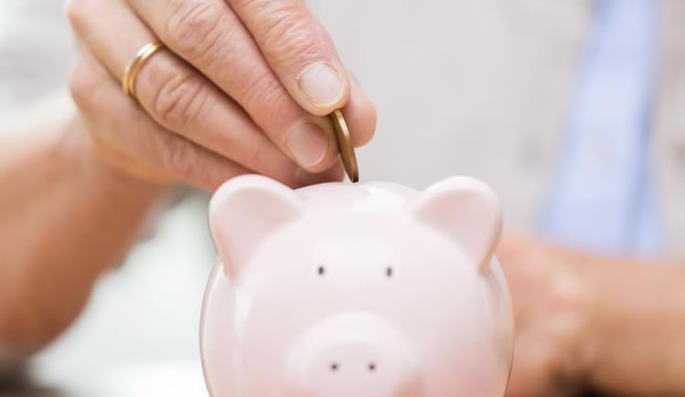 Poupança antiga rende 6,17% e bate outros investimentos conservadores